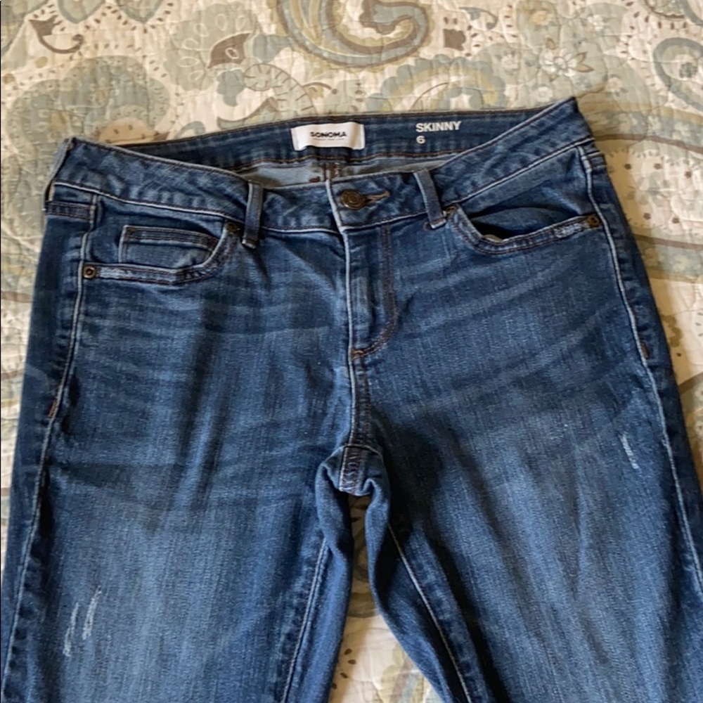 Women’s skinny crop jeans